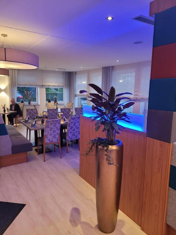 Hotel Бад Цвишенан Екстериор снимка