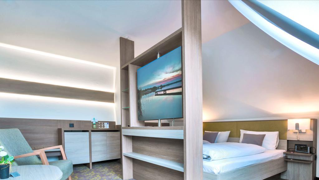 Hotel Бад Цвишенан Екстериор снимка